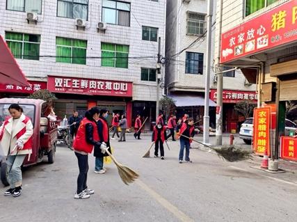 镇安县通过 三个主题实践 确保爱国卫生月活动走深走实