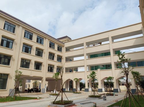冲刺 玉林2所学校建设即将投入使用